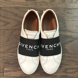 Mens Givenchy Urban Street Leather Sneaker